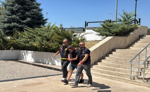 Evlilik vaadiyle 2,5 milyon liralık vurgun yapan şüpheli tutuklandı