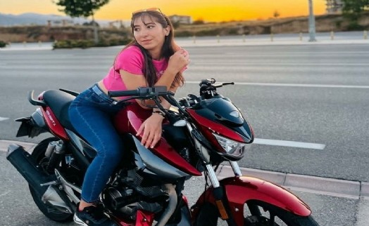 Fethiye'yi yasa boğan kaza: Eda yola savruldu...