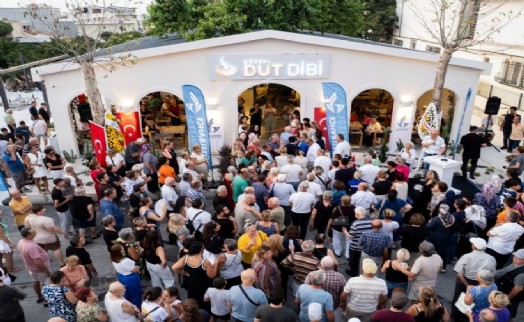 Güzelbahçe'de yeni bir sosyal yaşam alanı: Güzbel Dut Dibi hizmete açıldı