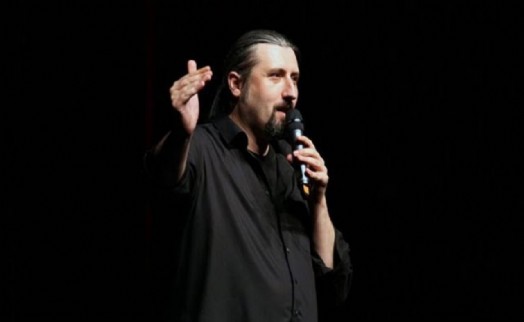 ‘İlişki Testi'nden kovulan Mesut Süre'den 'taciz' iddialarına yanıt: 'İtibar suikastı'