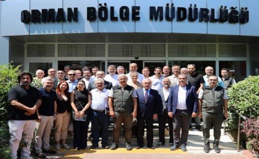 İzmir'de ağaçlandırma zirvesi: CHP ve AK Parti bir araya geldi!