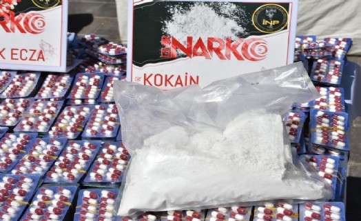 İzmir'de zehir tacirlerine geçit yok: 130 şüpheli tutuklandı!