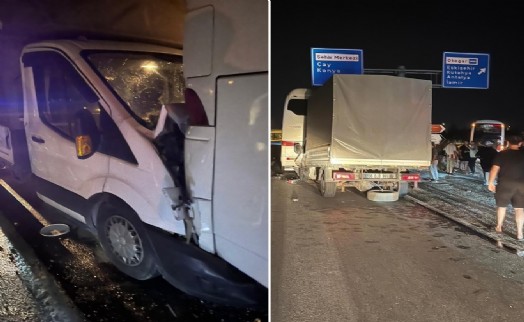 Kamyonet yolcu otobüsüne arkadan çarptı: 7 yaralı