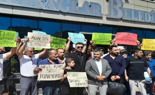 Karabağlar'da pazarcı esnafı Kınay'a ateş püskürdü: Diktatörlük vurgusu yapıldı!