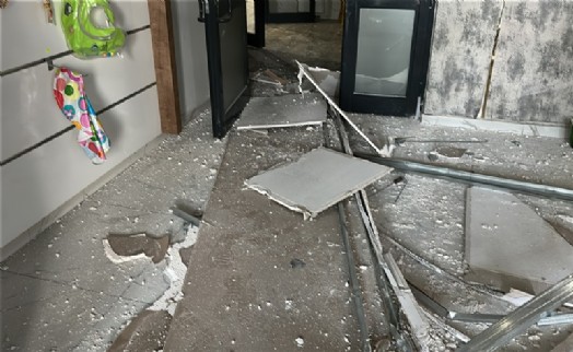 Kütahya'da lokalin asma tavanı çöktü; 1 yaralı