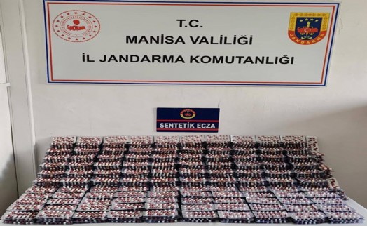 Manisa'da 30 biden fazla sentetik hap ele geçirildi: 2 tutuklama