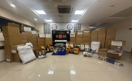 Manisa'da kaçak tütün operasyonu