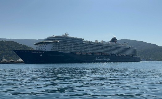 Marmaris'e denizden 2 bin 749 turist