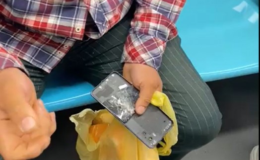 Metroda taciz ettiği kadınlara saldırdı! Yakalanınca fotoğraf çektiği telefonu kırdı