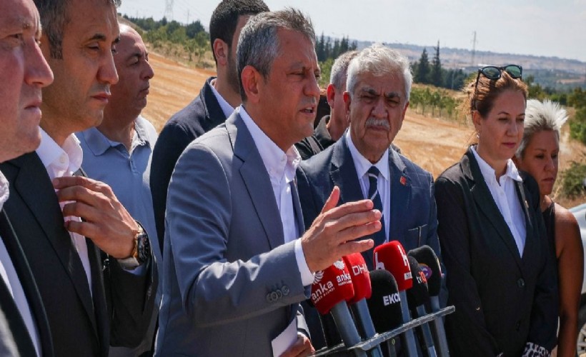 Özel, Emniyet'in Atatürksüz paylaşımına ateş püskürdü!