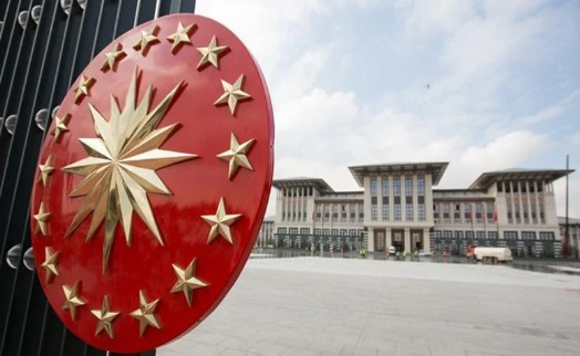 Saray Başdanışmanı'ndan 'Geçiş Süreci Kanunu' çağrısı