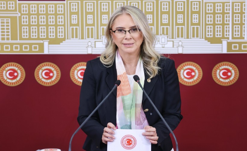 AK Partili Çankırı'dan Tugay'a 'çöp' yanıtı: 'Belgeleriniz varsa açıklayın!'