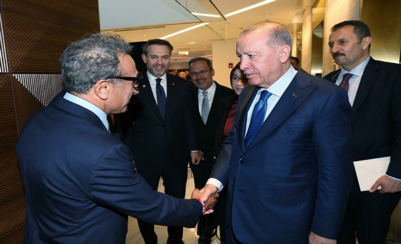 AK Partili Kasapoğlu Amerika gezisine ilişkin makale kalame aldı