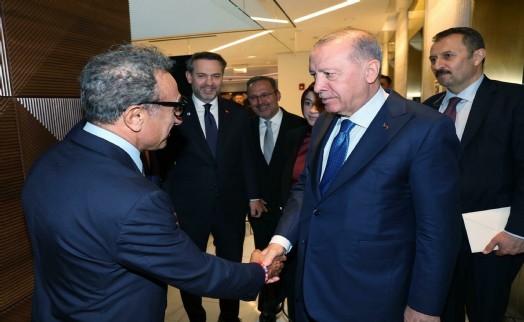 AK Partili Kasapoğlu Amerika gezisine ilişkin makale kalame aldı