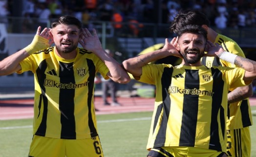 Aliağa FK evinde mutlu