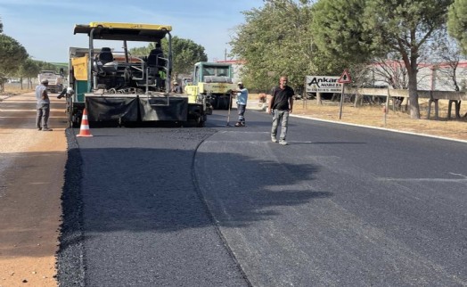 Aliağa'nın sanayi yoluna asfalt: Artık toz kalkmayacak