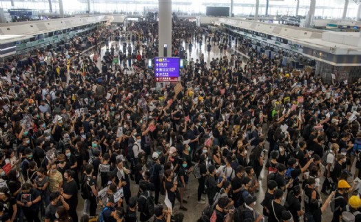 Avrupa havalimanlarına Siber saldırı şoku! Yüzlerce uçuş ertelendi
