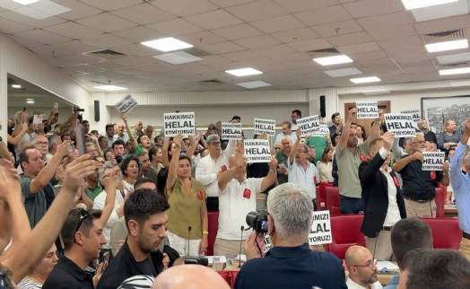 Aydın Büyükşehir Belediye Meclisi toplantısında gerginlik; salona polis girdi