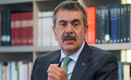 Bakan Tekin'den skandal sözler: '1,5 milyon TL'lik okula feveran etmeyin'