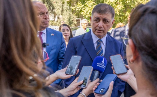 Başkan Tugay çöp krizinde o başkanları hedef aldı: Laf etmeye hakları yok!