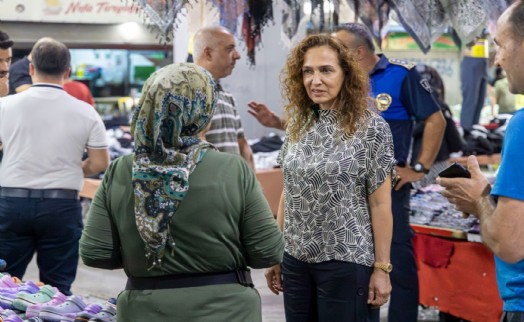 Başkan Ünsal'dan pazar yeri ziyareti
