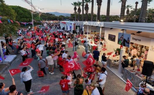 Bayraklı, İEF'de yıldız gibi parladı: Binlerce ziyaretçiyi ağırladı