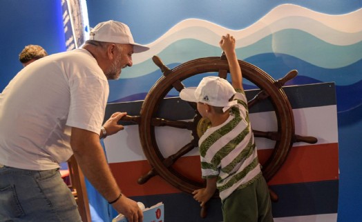 Belediye Sokağı'nda eğlenceli ve nostaljik yolculuk