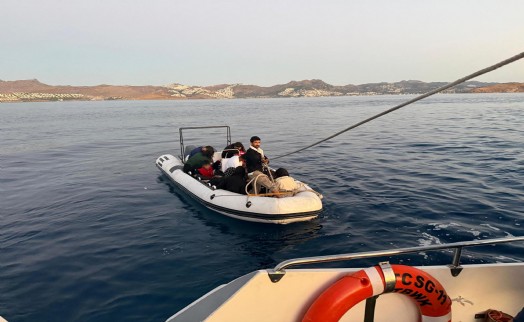 Bodrum açıklarından 17 kaçak göçmen yakalandı