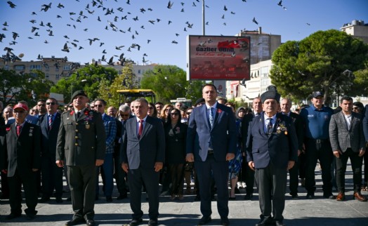 Bornova Belediyesi'nden Gaziler Günü'ne anlamlı ev sahipliği