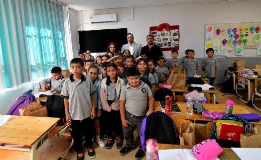 Bornova Belediyesi'nden öğrencilere beslenme desteği