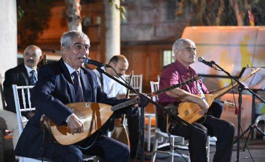 Bornova'da Aşıklar Bayramı coşkusu