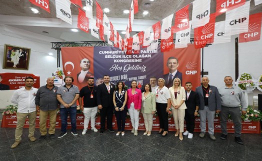 CHP Selçuk'ta tek adaylı kongre; İpek Onbaşıoğlu güven tazeledi