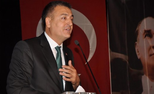 CHP'li Tunus'tan kongrede birlik-beraberlik mesajı: El ele kol kola çıkacağız!