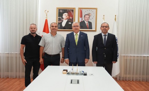 Egeli bilim ekibinden, Kuzeydoğu Anadolu'nun tehlike altındaki engerekler için yeni araştırma