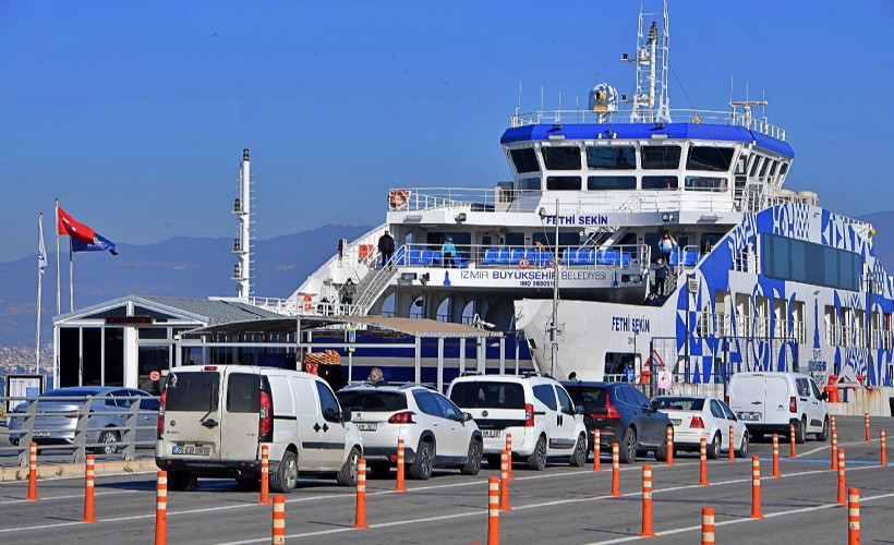 Feribot seferlerine aşırı rüzgar engeli sona erdi