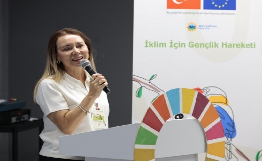 Gençler iklim eylemi için Konak'ta zirve yaptı