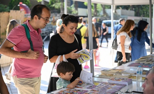 Homeros'un kentinde kitap günleri başlıyor