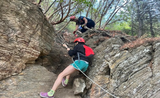 İzmir İtfaiyesi 3 gencin imdadına yetişti