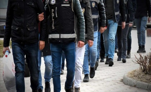 İzmir'de FETÖ operasyonu: 10 şüpheli gözaltında!