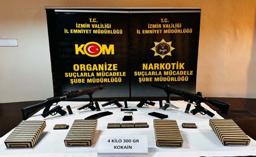 İzmir'de silah kaçakçılığı ve uyuşturucu operasyonu: 7 tutuklama