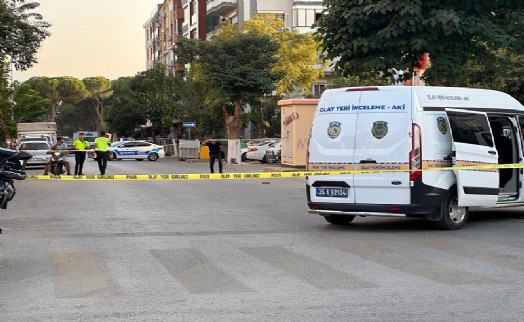 İzmir'de sokak ortasında dehşet! 3 husumetlisini tabancayla vurdu