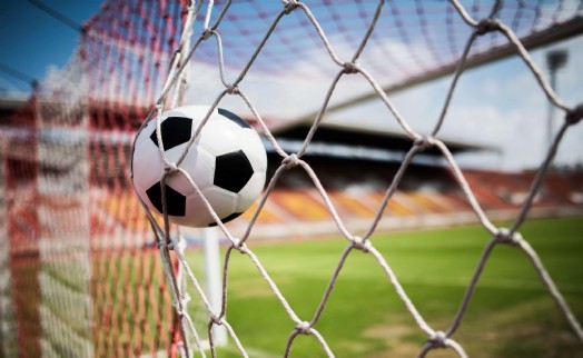 İzmir derbisi gol düellosuna sahne oldu