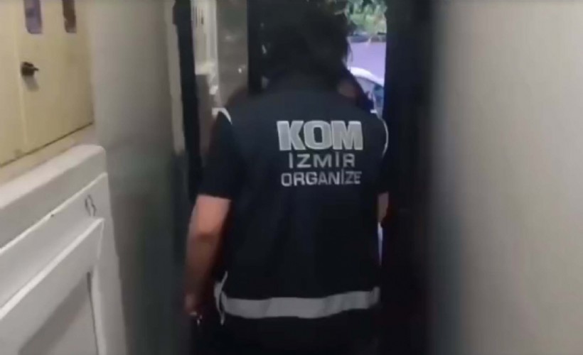 İzmir'in 3 ilçesinde eş zamanlı operasyon