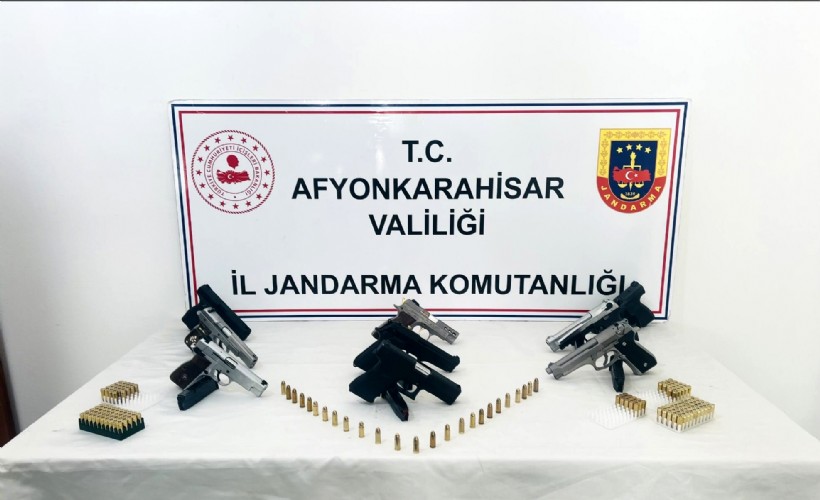 Jandarmadan silah operasyonu