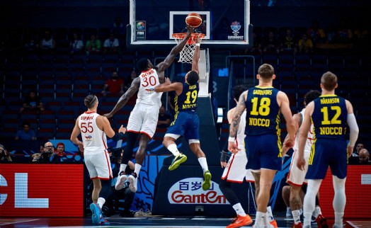 Karşıyaka eski oyuncularıyla gururlu