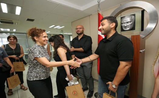 Karşıyaka'nın ‘mezun' Filizleri Başkan Ünsal ile buluştu