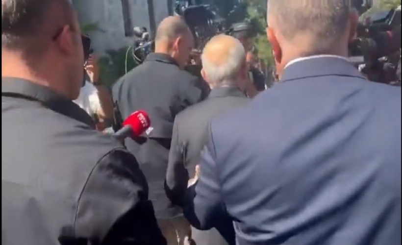 Kılıçdaroğlu duymazdan geldi, sırtını dönüp gitti