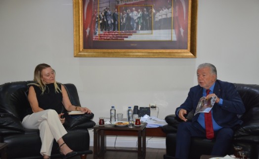 Konak'ta ruhsat sıkıntısı iş birliği ile çözülüyor