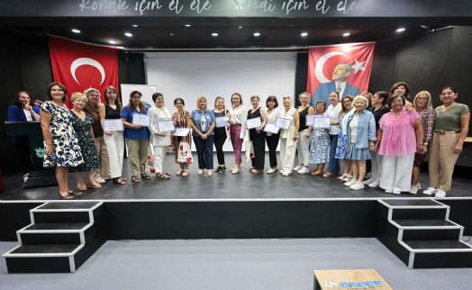 Konak'ın kadın muhtarları Yeşil Lider oldu