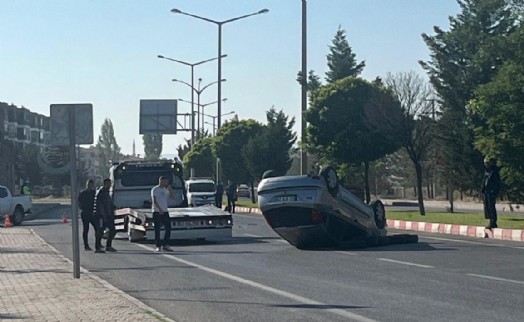 Kütahya'da trafik kazası; 2 yaralı